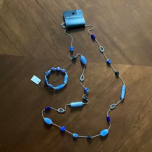 Necklace, bracelet NY&Co